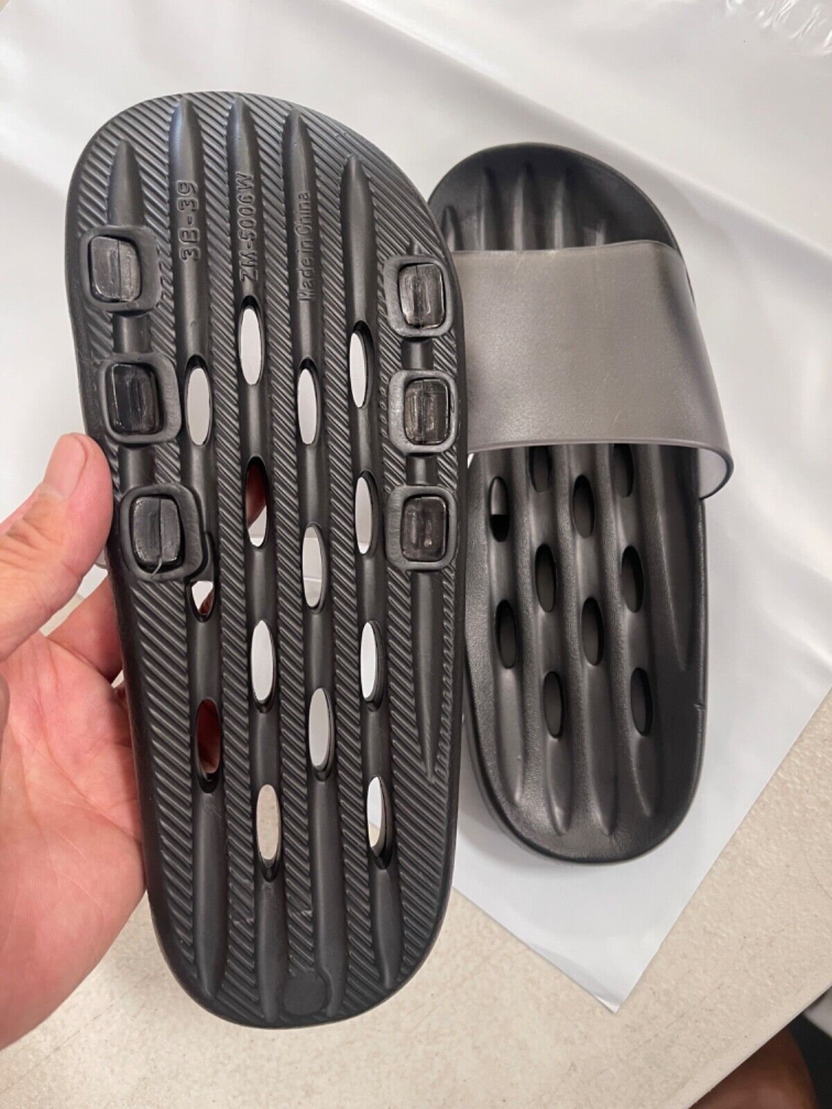 Shower Shoes Quick Drying Non-Slip Women Men Shower Sandals Slippers With Holes