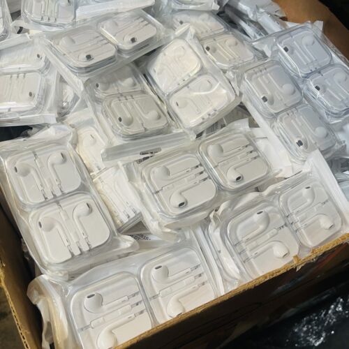 50pcs OEM iPhone/iPod Ear Pods Wired 3.5mm Headphone New Sealed