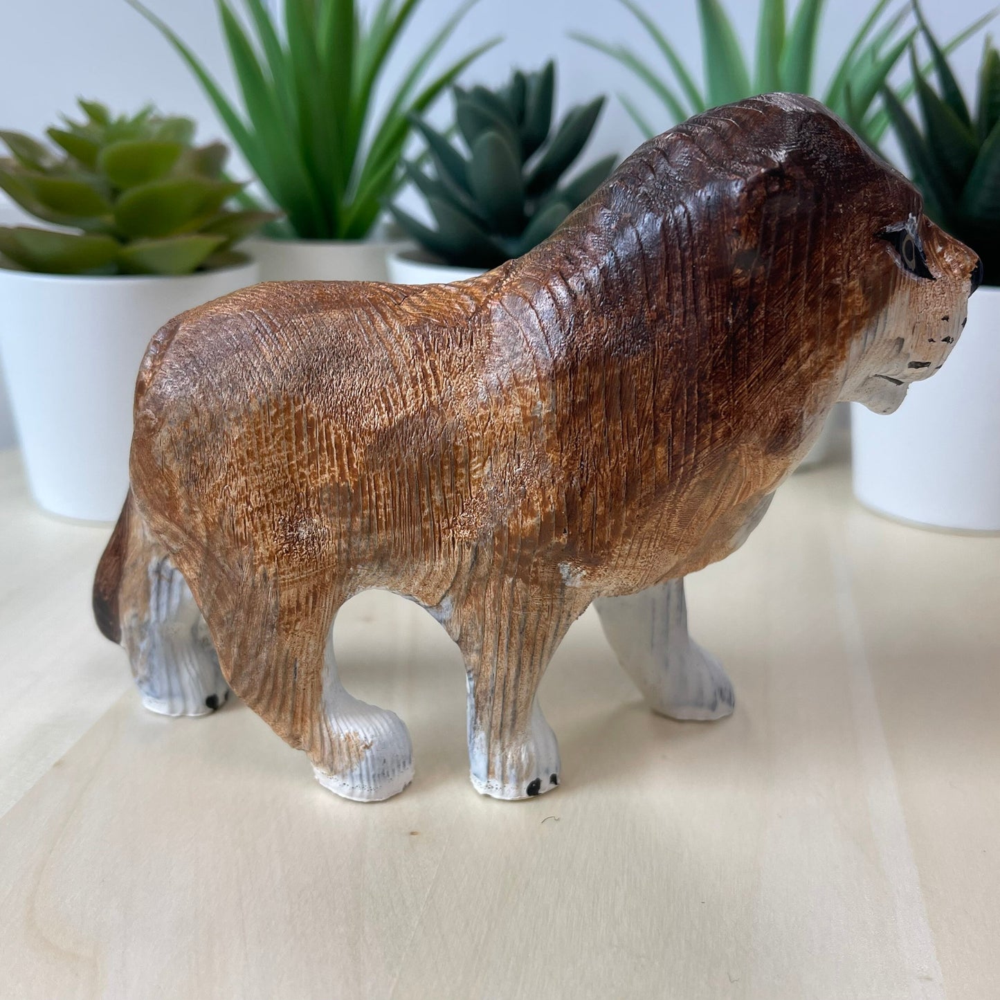 YEEYAYA Lion Wood sculpture Home decor Wood statue Wood figurines room decor Hand Carved wild animals Zoo