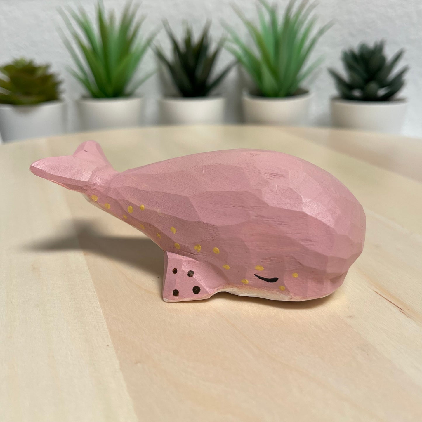 YEEYAYA Pink Whale 4.2“ Wood sculpture Hand Carved Wood Figurine woodcarving statue home decor room decor Aquatic animal Marine