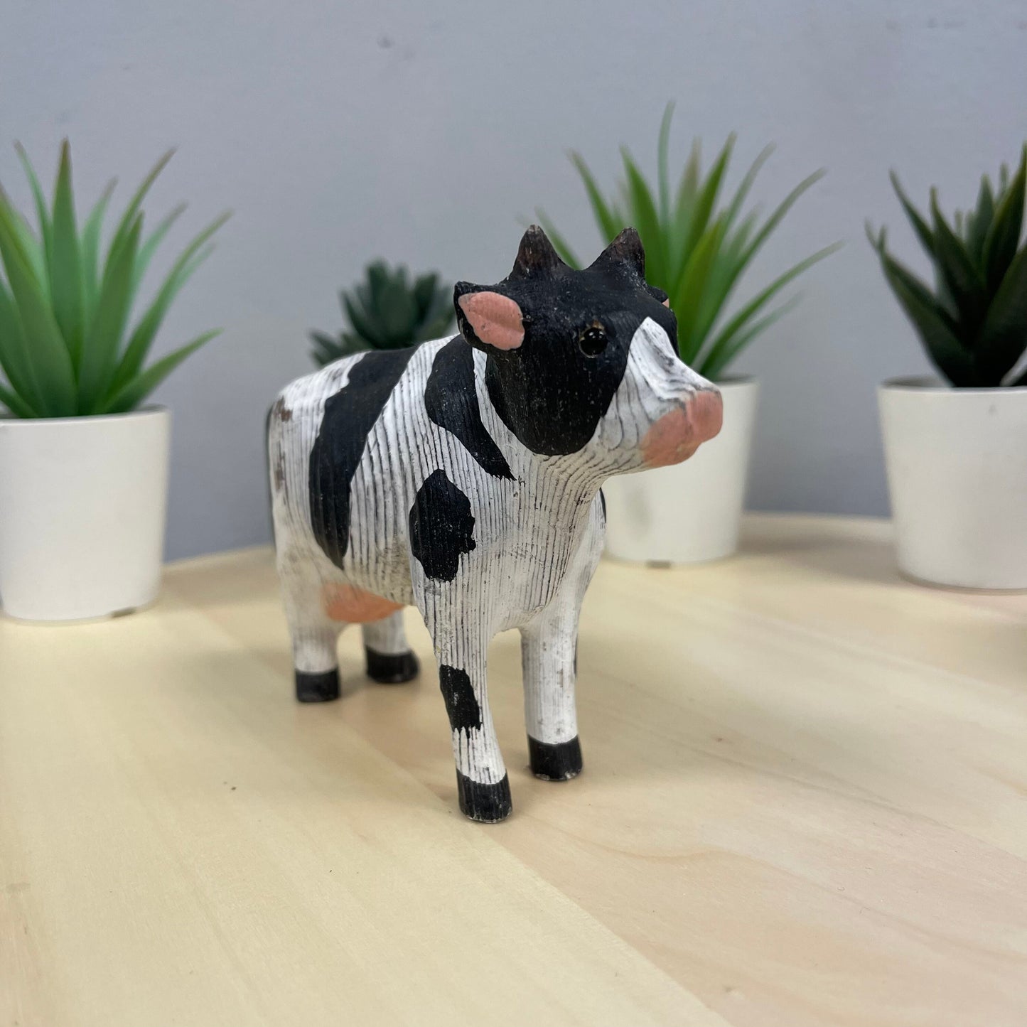 YEEYAYA Cow 5” Wood sculpture Hand Carved Wood Figurine Christmas gift Wood Statue Room Decor home Decor Farm animals Zoo animals