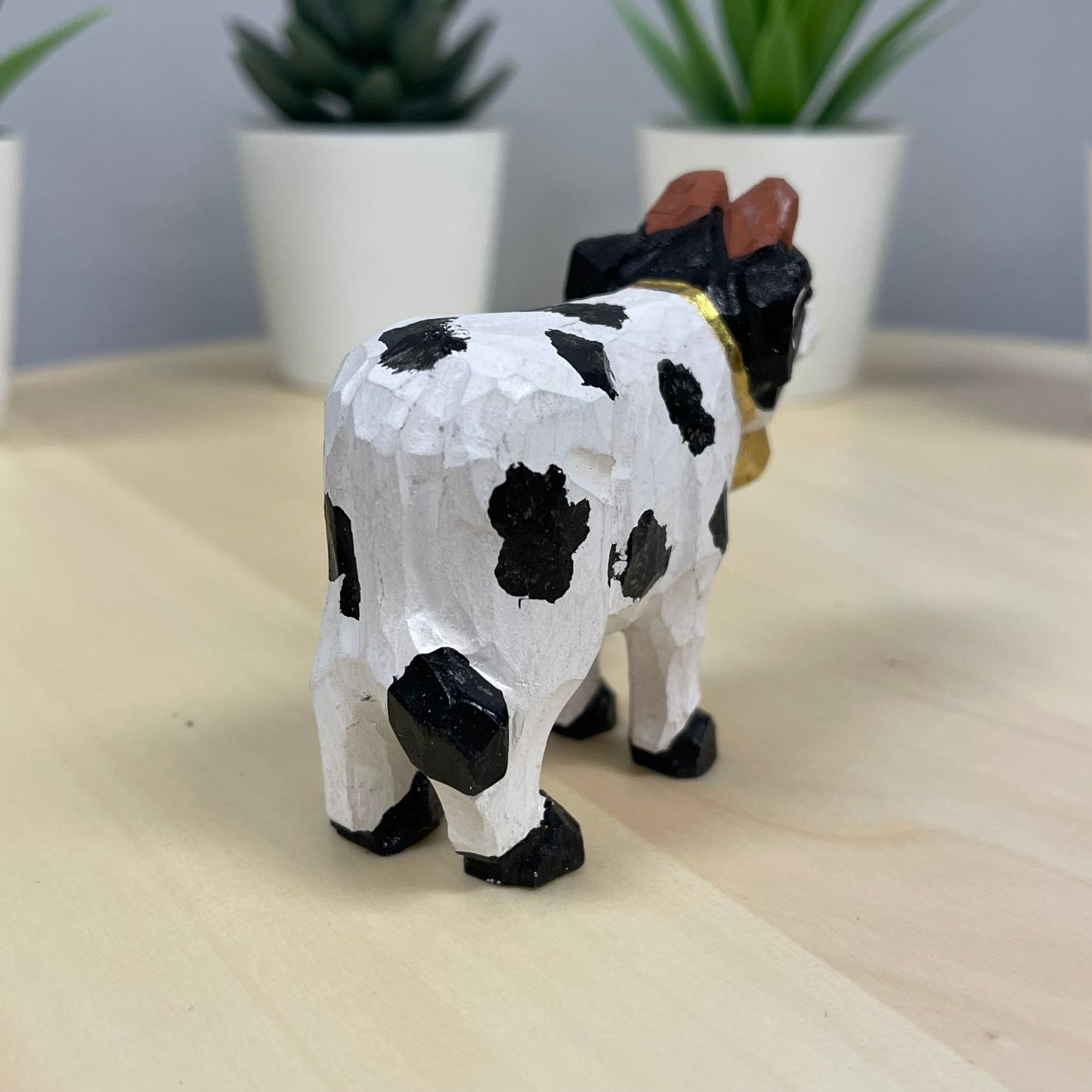 YEEYAYA Cow 3” Wood sculpture Hand Carved Wood Figurine Christmas gift Wood Statue Room Decor home Decor Farm animals Zoo animals