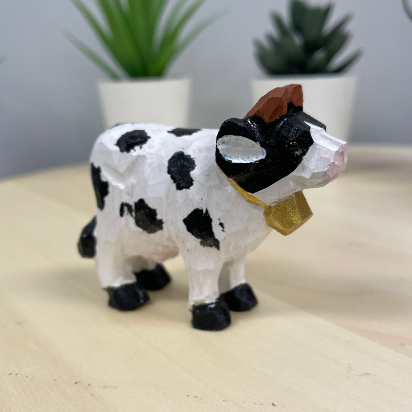 YEEYAYA Cow 3” Wood sculpture Hand Carved Wood Figurine Christmas gift Wood Statue Room Decor home Decor Farm animals Zoo animals