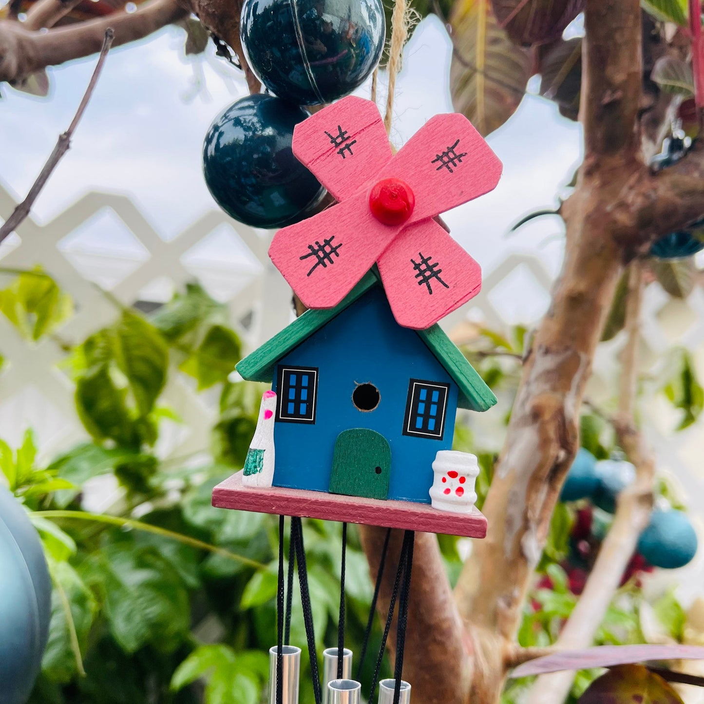 YEEYAYA Hand made wooden house wind chime